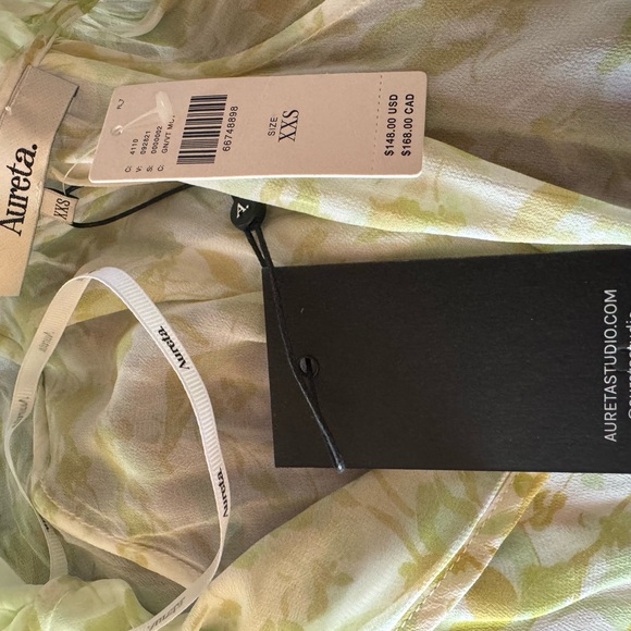 NWT Aureta Studio Sheer motif Blouse - Picture 3 of 6